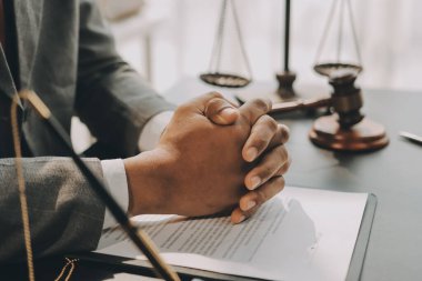 Avukat, müvekkiline mahkemeye çıkarılması gereken yasayı açıkladı..