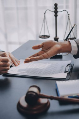 Avukat, müvekkiline mahkemeye çıkarılması gereken yasayı açıkladı..