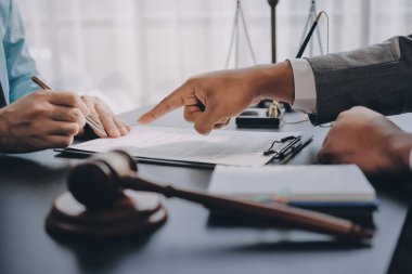 Avukat, müvekkiline mahkemeye çıkarılması gereken yasayı açıkladı..