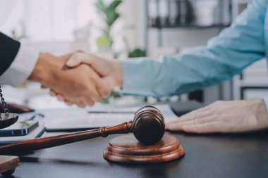 Avukat, müvekkiline mahkemeye çıkarılması gereken yasayı açıkladı..