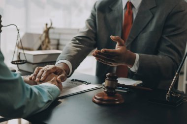 Avukat, müvekkiline mahkemeye çıkarılması gereken yasayı açıkladı..