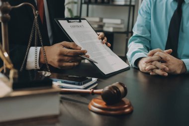 Avukat, müvekkiline mahkemeye çıkarılması gereken yasayı açıkladı..