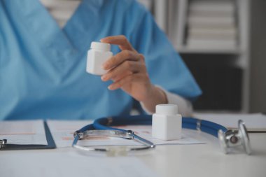 Doktor RX reçeteli seçici odak yazma