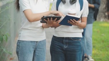 Kampüste Asyalı öğrenciler, kampüste öğrenim ve öğrenim görenler