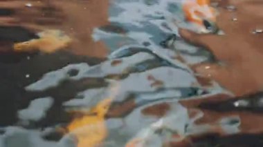 Nehre su damlaları, soyut arkaplan