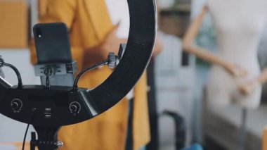 Profesyonel dikiş makinesini kapat