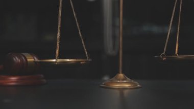 Adalet ve hukuk kavramı.