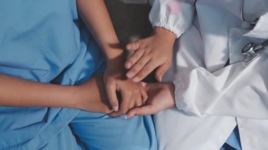 Doktor ve hemşire hastanede, tıbbi ekip konsepti.