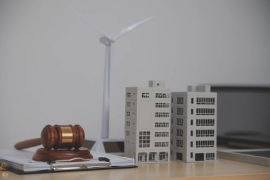 Gayrimenkul Avukatı ve Ev Haciz Yasası