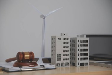 Gayrimenkul Avukatı ve Ev Haciz Yasası