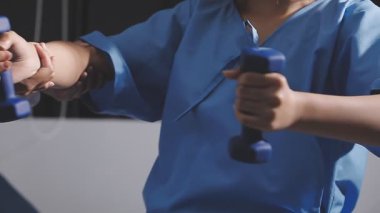 Spor salonundaki kadın.