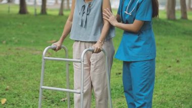 Üst düzey hasta yardımcı hemşire