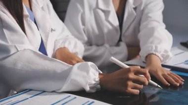 kadın doktor Hastanesi'nde çalışırken