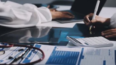 Doktorun el yazısı reçetesini kapat