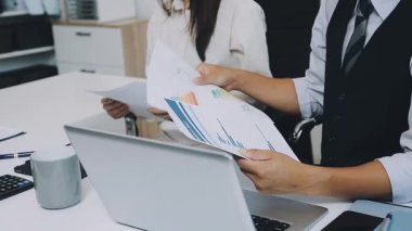 Ofis iş adamları iş