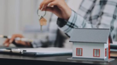 Gayrimenkul sözleşmeli ev modeli..