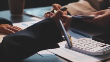 Ofiste birlikte çalışan iş adamları, iş konsepti