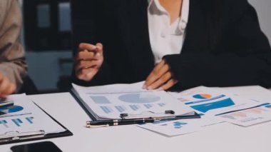 İş adamları iş yerinde çalışır. iş kavramı.