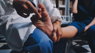 Doktor ve hasta hastanede..