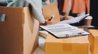 adam el tutan karton kutu