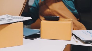 adam tutarak kredi kartı