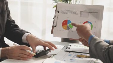 işadamı finansal verilerin analizi