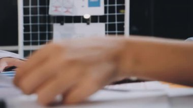 Ofis Oda toplantısında iş adamları.