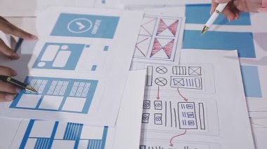 kağıt üzerine çizim Tasarımcısı