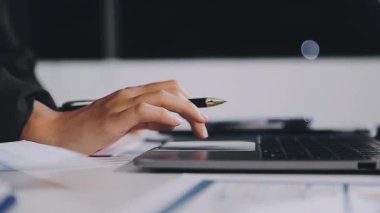 Ofis iş adamları iş