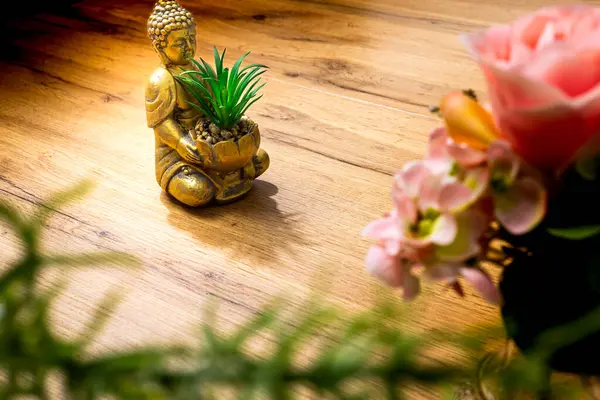 Будда Сочным Растительным Фоном Шаблон Медитации Альтернативной Медицины Здоровый Образ — стоковое фото