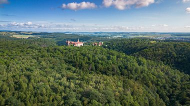 Polonya 'daki Ksiaz Kalesi' nin Hava Görüntüsü