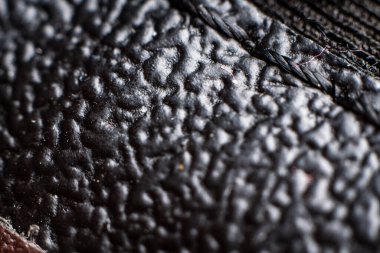 Çeşitli tasarım uygulamaları için uygun karmaşık desen detaylarına sahip desenli siyah kumaş