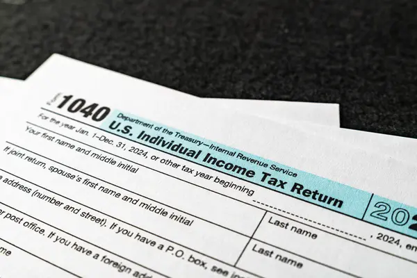 2024 vergi yılı için ABD 1040 bireysel gelir vergisi formu doldurulması