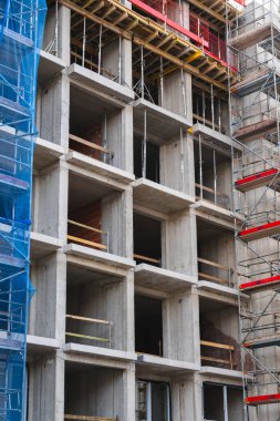 Polonya 'nın ufuk çizgisi gelişimi Poznan' da modern mimari üzerinde inşaat sürüyor