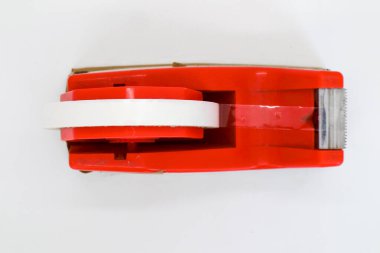 İzole edilmiş kahverengi izole edilmiş izolasyon kesici kullanılmış.