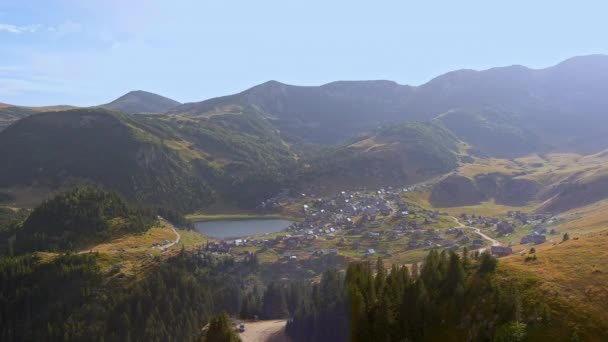 Bosna Daki Prokosko Gölü Ndeki Dağ Köyünün Hava Manzarası Kurgu — Stok video