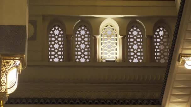 Zoom Out Windows Dezvăluie Luminile Moscheii Profeților Din Medina Imaginile — Videoclip de stoc