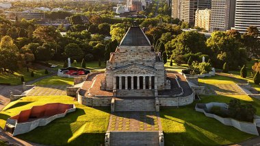 Melbourne, VIC, Avustralya - 23 Aralık 2023 - Gün doğumunda Melbourne 'da Anma Tapınağı