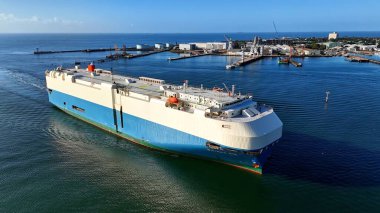 Melbourne, VIC, Avustralya - 17 Aralık 2023 - Wisteria Ace, Melbourne 'a varan bir araba taklacı (RO)