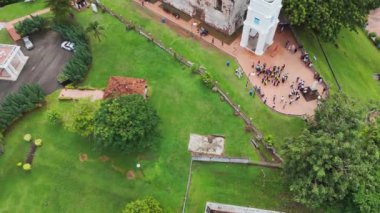 Malacca, Malezya - 9 Aralık 2023 - St. Paul Kilisesi tepenin üstünde yer almaktadır ve Hindistan 'ın doğusundaki en eski Avrupa binasıdır..