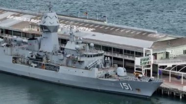 Melbourne, VIC, Avustralya - 22-Sep-2024 - HMAS Arunta Melbourne İstasyonu 'nu ziyaret ediyor.