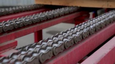 Fabrikadaki kaldırım taşları için otomatikleştirilmiş üretim hattı. Tam HD