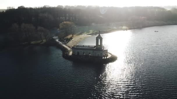 Hava Görüntüsü Güneşli Bir Kış Gününde Rutland Gölü Rezervuarının Küçük — Stok video