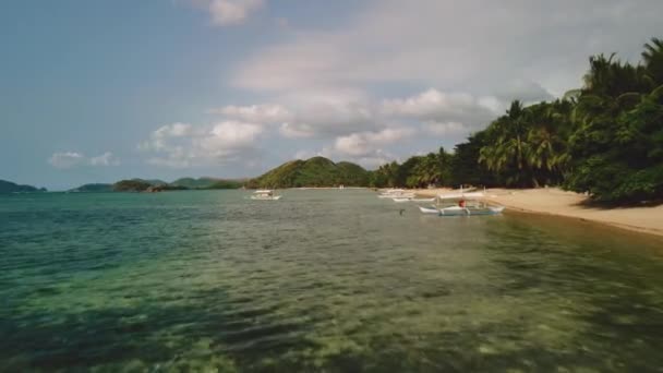 Passagem Aérea Vista Cinematográfica Barcos Pesca Costas Ocam Ocam Beach — Vídeo de Stock
