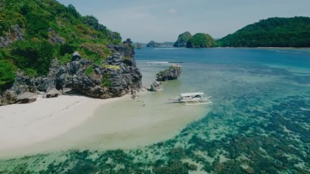 Filipinler Deki Calauit Ulusal Parkı Coron Adası Etrafındaki Küçük Adaların — Stok video