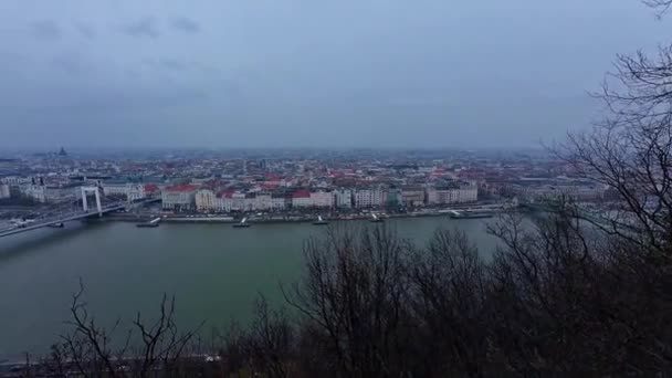 Hdr Architekturwunder Von Budapest Ungarn Budaer Burg Fischerbastei Ikonische Kettenbrücke — Stockvideo