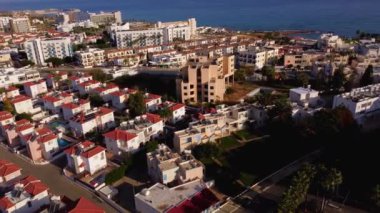 Hava manzaralı protaras kasabası Akdeniz 