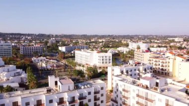 Hava manzaralı protaras kasabası Akdeniz 
