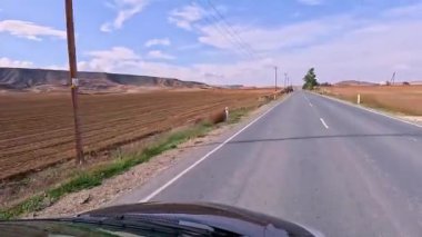 SİZ Troodos 'ta dağların tepesinden hava görüntüsü 