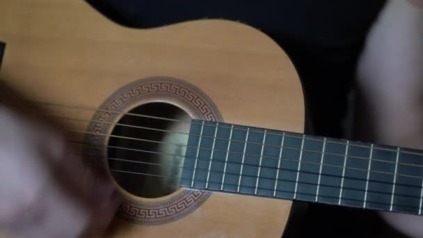 Tocar Guitarra Guitarra Acústica Digitación Dedos Mano Música Instrumento Musical — Vídeo de stock